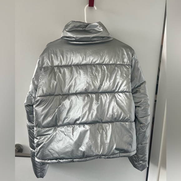 Silver Puff Crop Jacket from Gap. Size S. - Picture 2 of 5